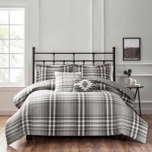 Pendleton Comforter Set